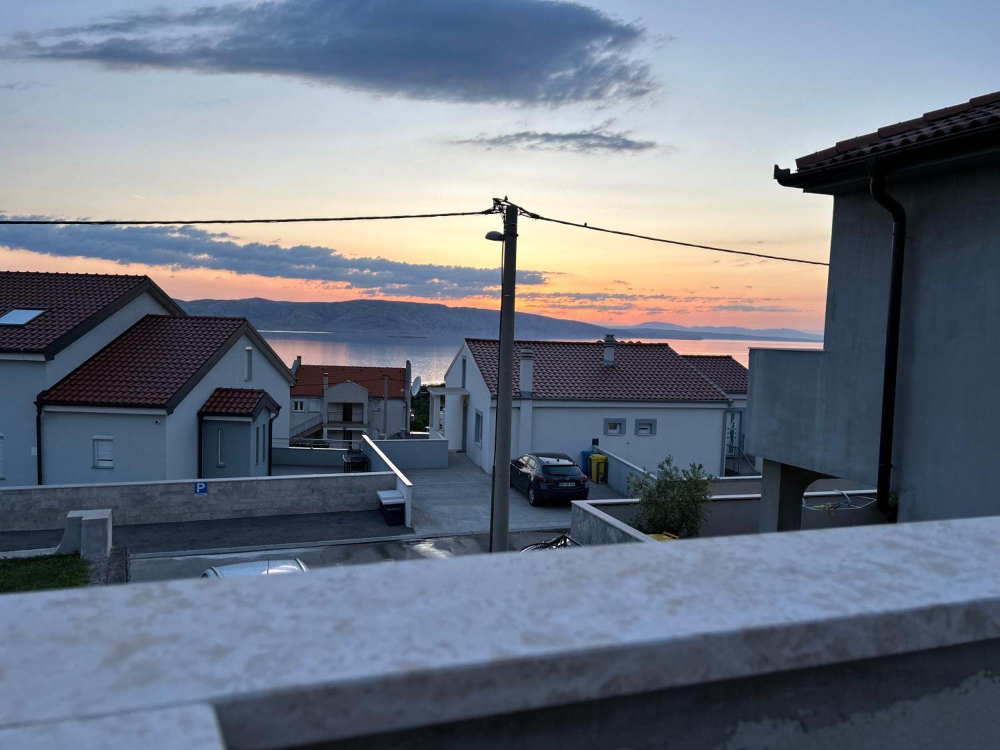 Apartment Mirakul セニ エクステリア 写真